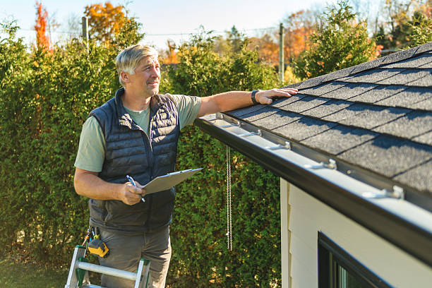 Professional Roofing technician working in Prosperity, SC